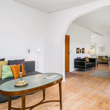 8 Person In * Ålbæk