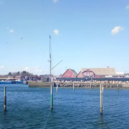 Сasa de vacaciones 8 Person In *